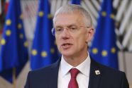 Глава МИД Латвии подал в отставку на фоне скандала