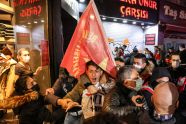 В городах Турции прошли массовые протесты со стрельбой на улицах