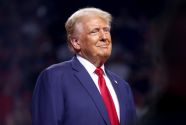 Трамп назвал нелепой идею вернуть Украине потерянные территории