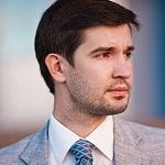 Дело курского политтехнолога приостановлено из-за его ухода на СВО