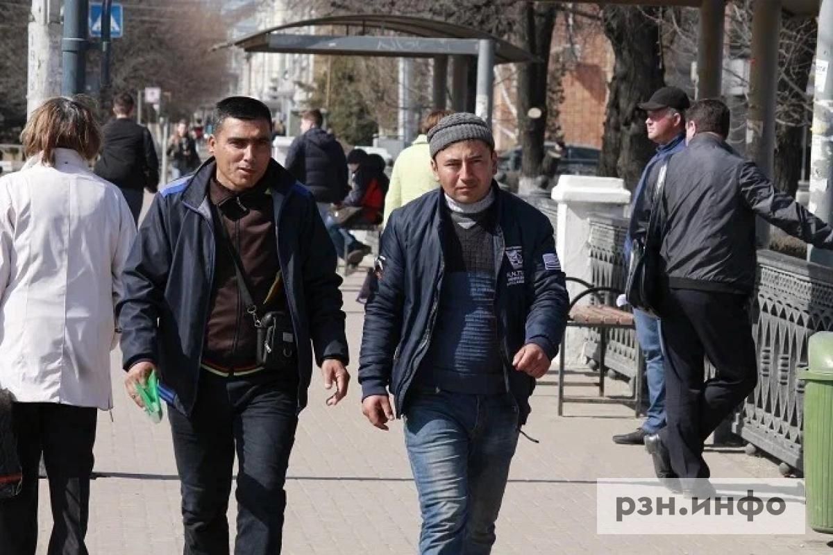 МВД удалось выслать только 72 тысячи незаконно находившихся мигрантов