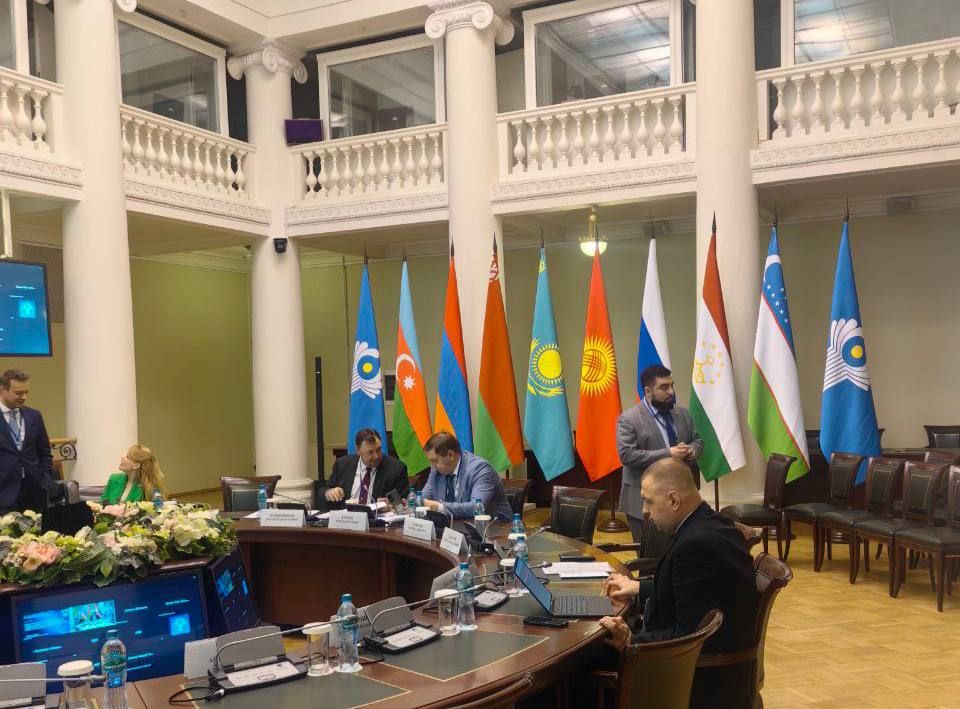 В поиске оптимальной модели наблюдения за выборами