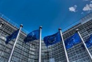 Парламент Италии принял резолюцию о поэтапном снятии санкций с России